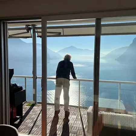Attico Con Vista Panoramica Sul Lago - Due Camere Lugano Exterior photo