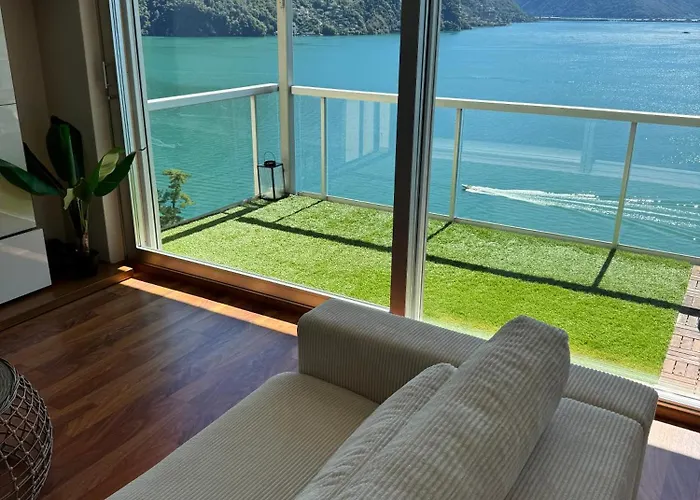 Attico Con Vista Panoramica Sul Lago - Due Camere